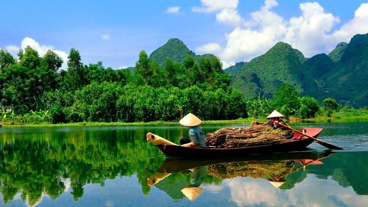 Hotspot Matrix và Nửa thập kỉ trôi qua, Hồ Ngọc Hà diện bikini vẫn cứ